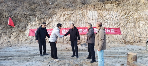 于秀斌带队检查